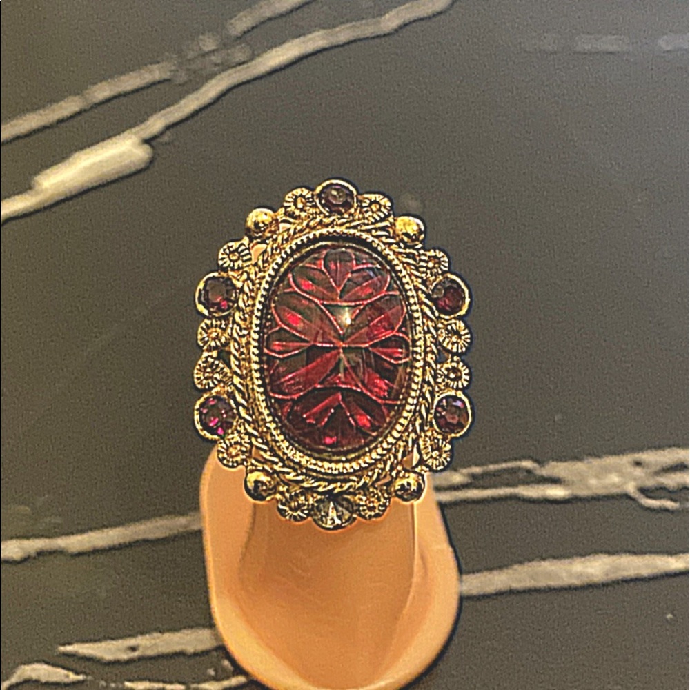 Adjustable red diamond ring